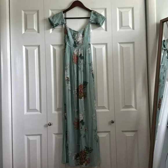 Rebellion off shoulder smocked floral dress size S - Picture 5 of 5